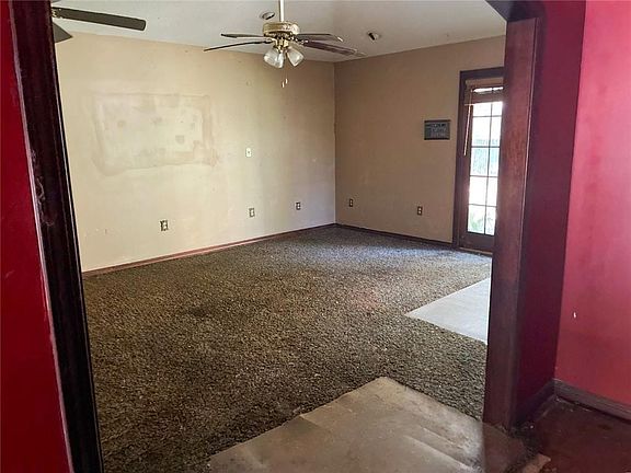 2nd image of 125 Timber Ridge Dr