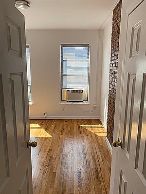 5th image of 115 E 102nd St APT 5B