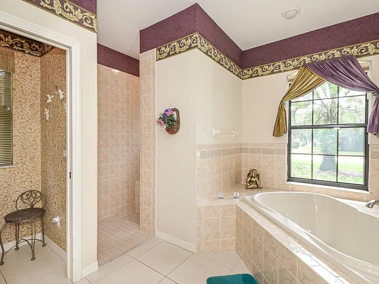 1879 W Pine Ridge Blvd — Photo 26