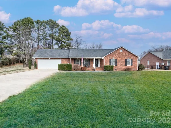352 Palmer Cir, Rockwell, NC 28138