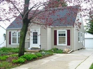 4264 S Pine Ave, Milwaukee, WI