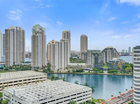 950 Brickell Bay Dr APT 1704, Miami, FL 33131