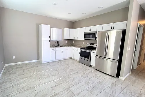 1334 W Talisman St #2 Photo 1