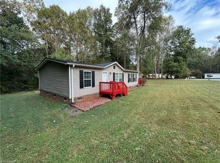 329 La Quinta Dr, Advance, NC 27006