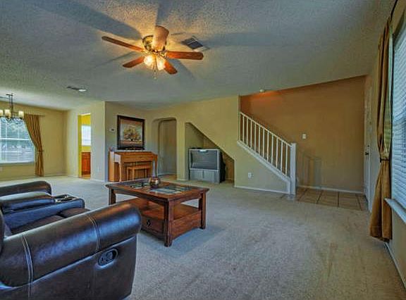 4th image of 3327 Settlement Dr