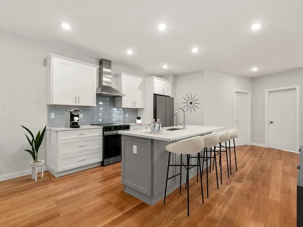 267 Old Colony #405, Boston, MA 02127