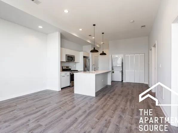 2247 W Lawrence Ave, Chicago, IL