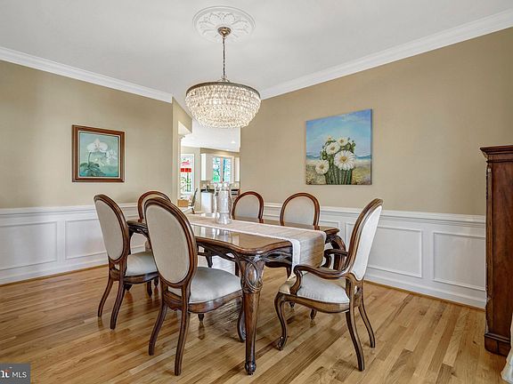 4th image of 3354 Roundtree Estates Ct
