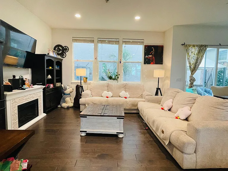 7304 Stags Leap Ln — Photo 3