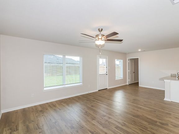3rd image of 198 Emma Rose Dr