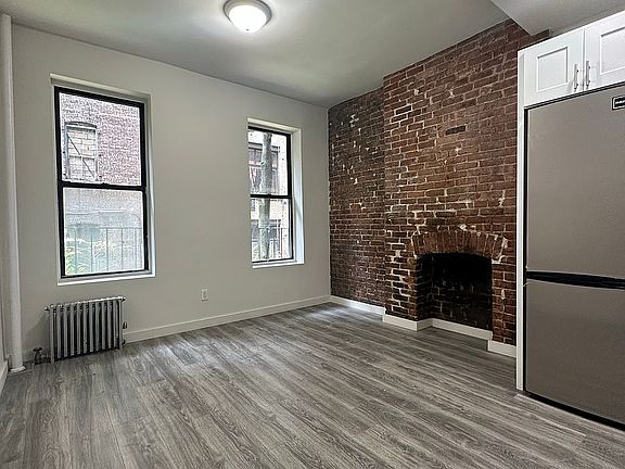 4th image of 410 W 56th St APT 2C