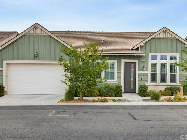 25110 Citron Ln, Santa Clarita, CA 91387
