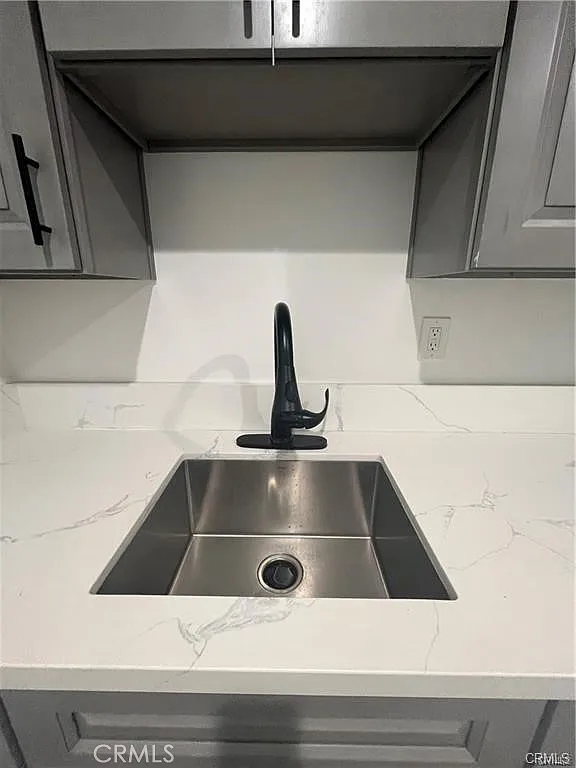 1 bed, 380 sqft, $1,875 — Photo 4