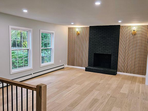 3rd image of 15 Powderhorn Drive