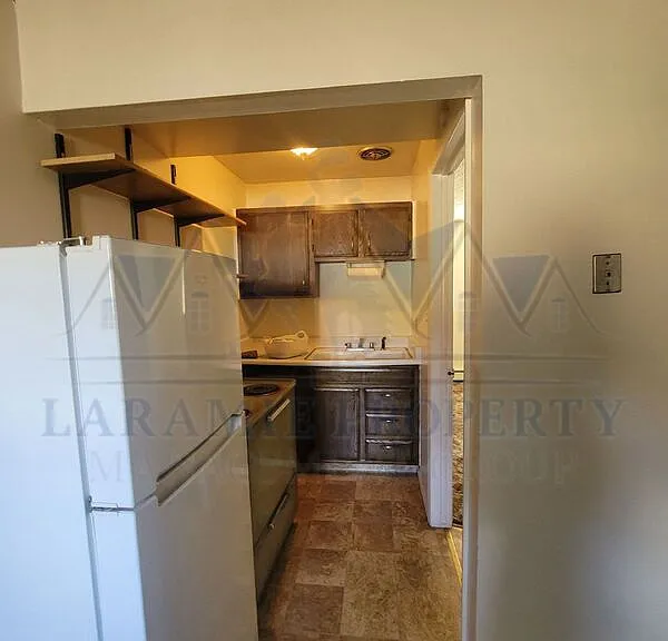706 Downey St #26 — Photo 4