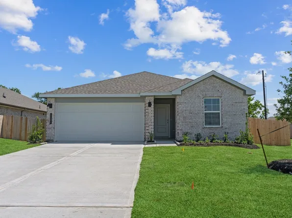 1121 Grey Heron Dr, Texas City, TX 77590
