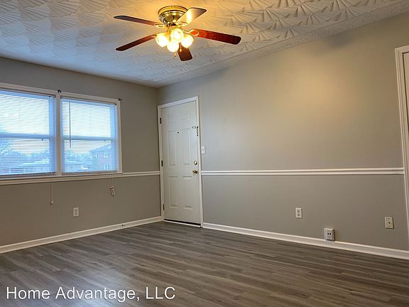 3rd image of 4801 Fury Way APT 1