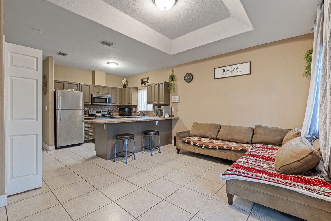 next background image