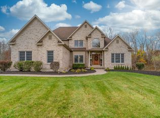 73 Teasdale Dr, Slingerlands, NY 12159