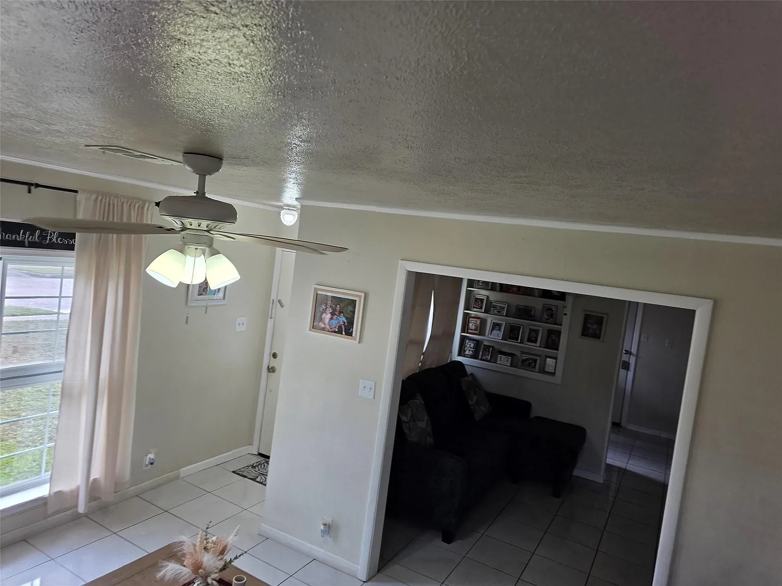 3 bed, 2.0 bath, 1127 sqft, $1,950 — Photo 2