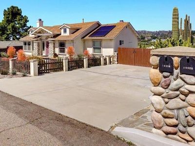 10318 Loma Rancho Dr, Spring Valley, CA, 91978