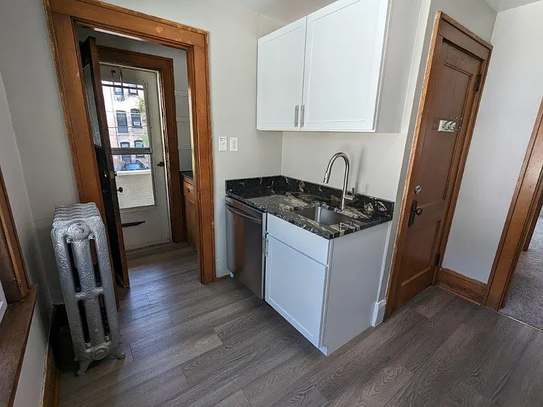 709 Hague Ave #709 — Photo 4