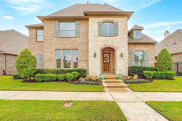 1st image of 1006 Crystal Oak Ln