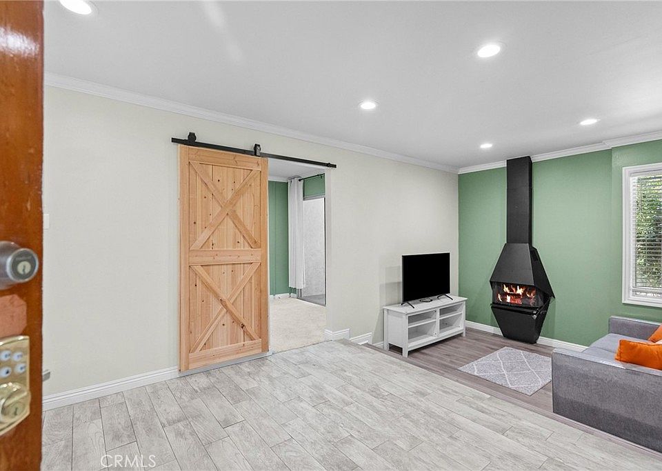 1st image of 18645 Hatteras St Unit 171