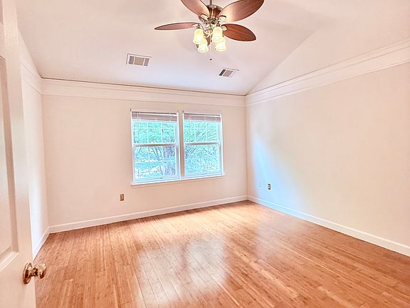 5th image of 5944 Raina Dr