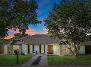 6915 Sedgwick Dr, Dallas, TX 75231