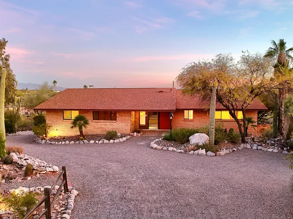 830 E Camino De Los Padres, Tucson, AZ 85718