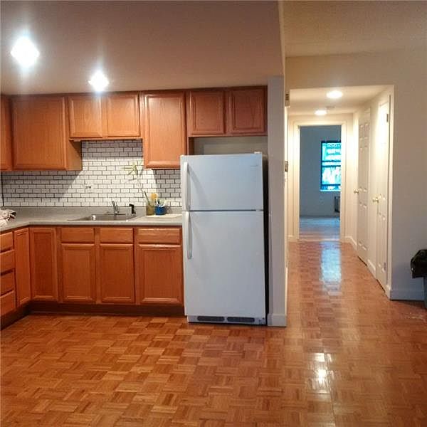 1st image of 72 E 119th St Fl 1