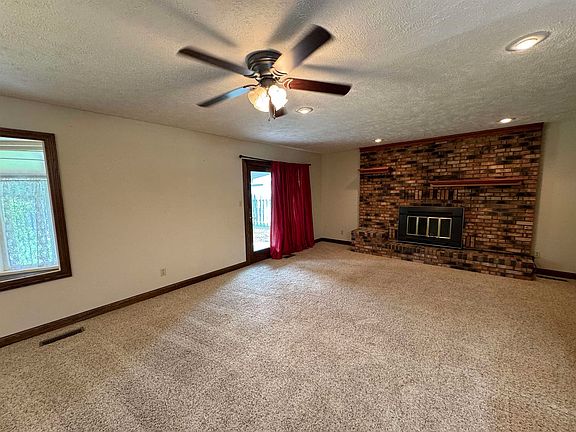 3rd image of 1101 Sheridan Ct.