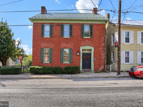 530 W King St, East Berlin, PA 17316