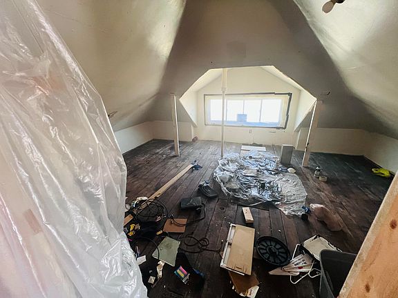 3rd image of 18040 Saint Louis St