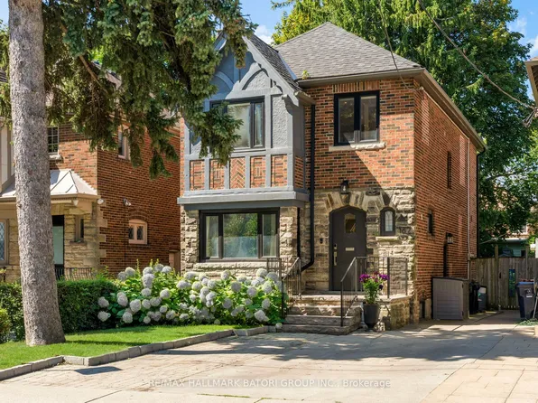 162 Chiltern Hill Rd, Toronto, ON M6C 3C4