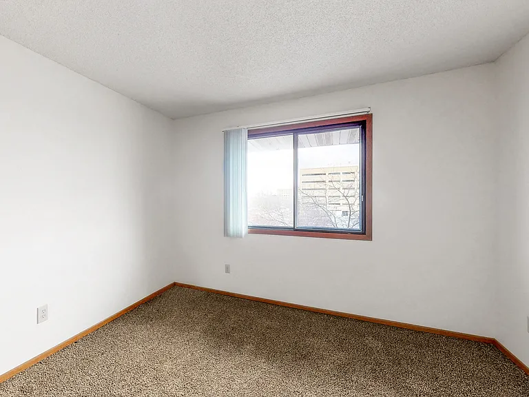 Washington Manor — Photo 31