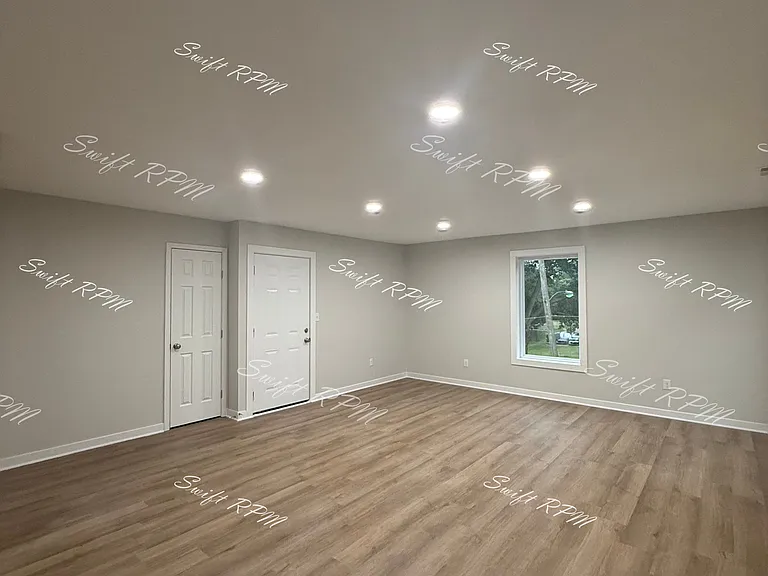 1036 Oakland Ave #1 — Photo 4