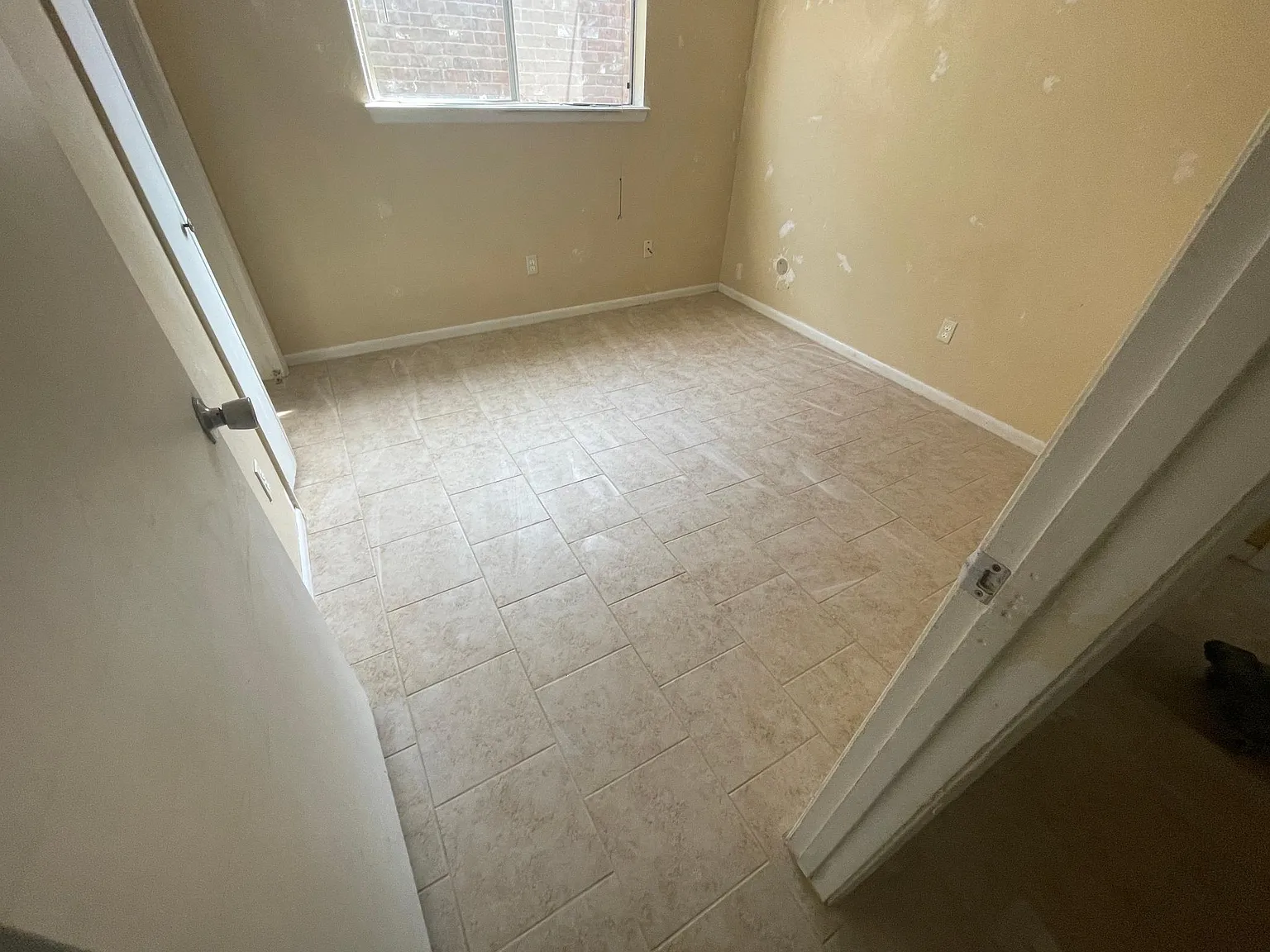 4 bed, 1434 sqft, $2,000 — Photo 3