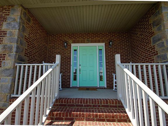 5th image of 6331 Stillglen Ln