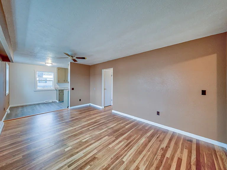 1008 N 7th St — Photo 11