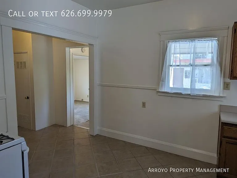 74 N Chester Ave — Photo 16