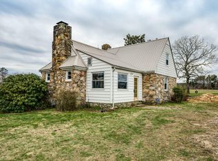 1863 Sawmill Rd, Crossville, TN 38555