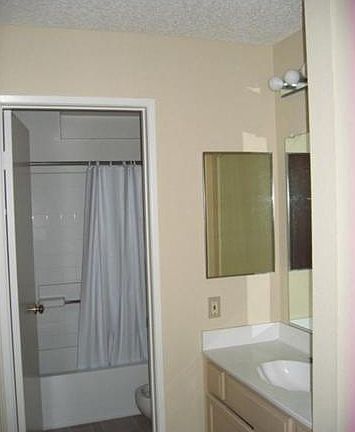 3rd image of 19851 Sandpiper Pl Unit 130