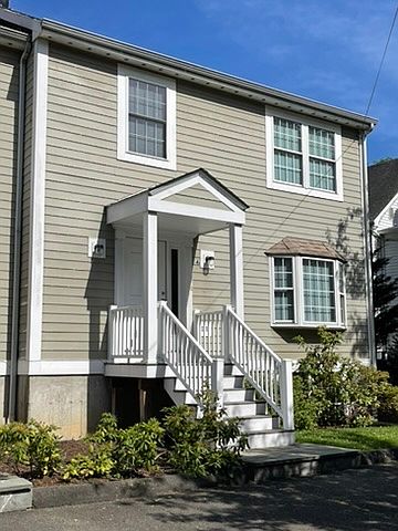 1st image of 4 Cottage Pl