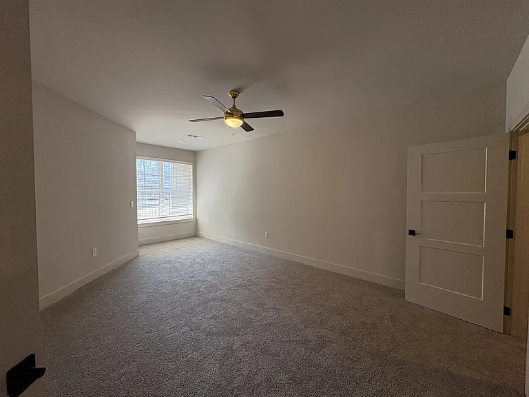 District on the Etowah Apartments — Photo 481