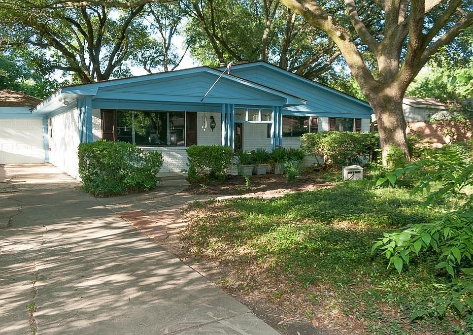 1st image of 15518 Shanghai St