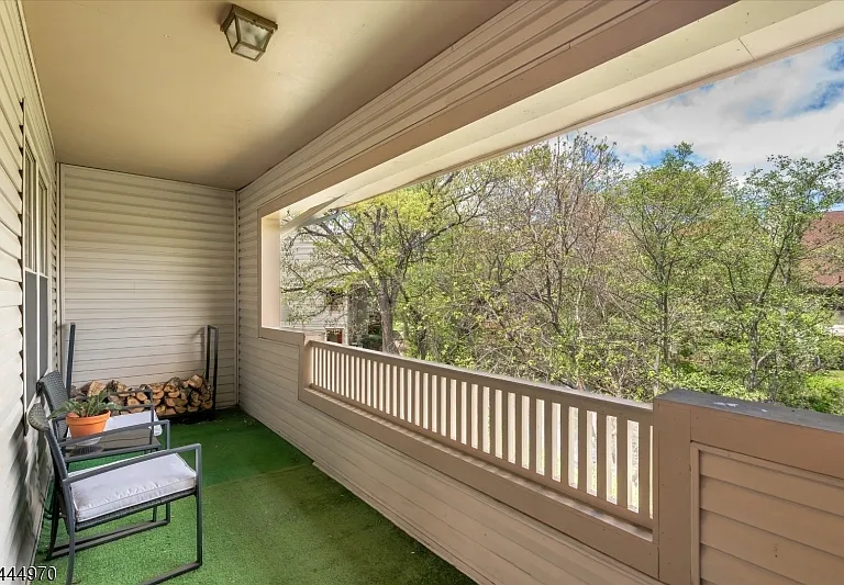 303 Tavistock Cherry Hl — Photo 3