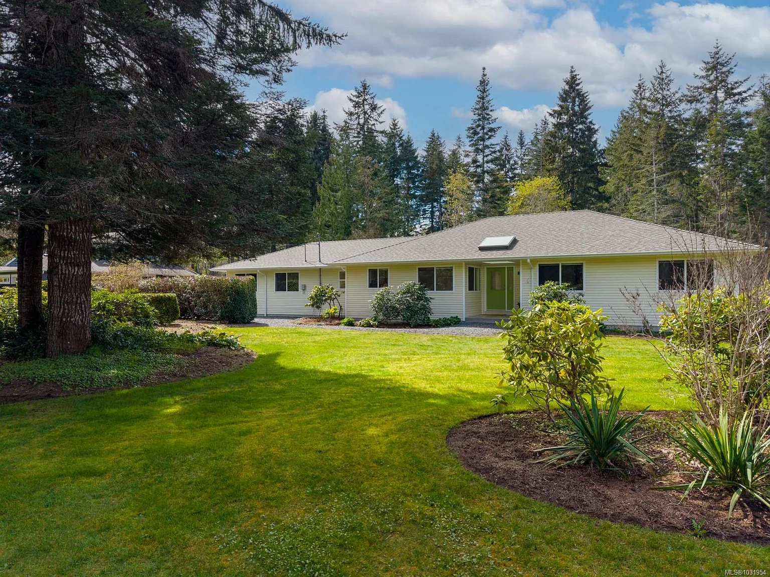 3815 Roy Creek Rd photo 1