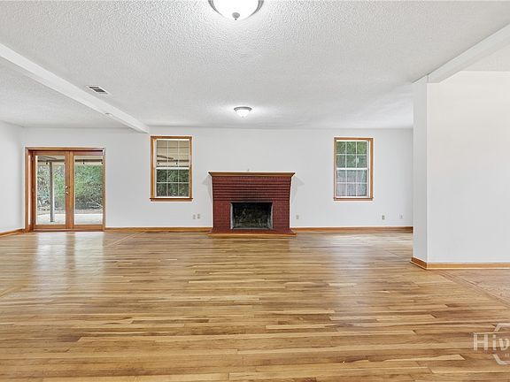 5th image of 1112 Dean Forest Road